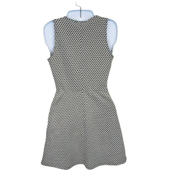 New Mango Suits Day Dress Fit and Flair Woven Back White Pattern V-Neck Womens 2 - Picture 5 of 8